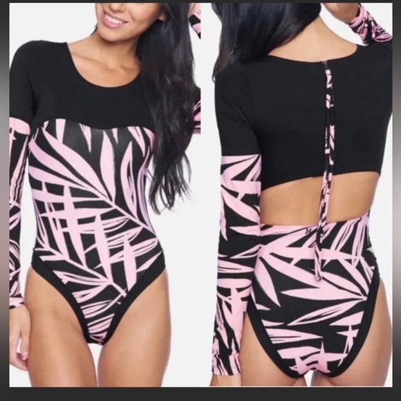 Hurley Other - Hurley🌊🌊🛍️ One Piece🌊🛍️🌊